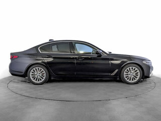 2021 BMW 5 серии 520i VII (G30/G31/G38) Рестайлинг, чёрный, 3930000 рублей, вид 4