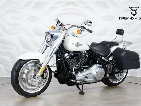 2017 Harley-Davidson Fat Boy, белый, 1899000 рублей, вид 3
