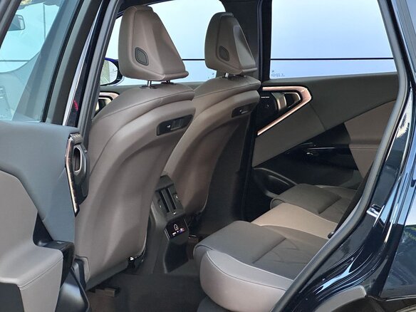 2025 BMW X3 Long 30L xDrive IV (G45/G48), чёрный, 7550000 рублей - вид 11
