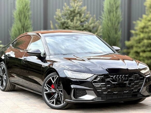 2026 Audi A7 45 TFSI II (4K), чёрный