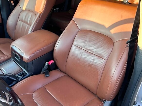 2015 Toyota Land Cruiser 200 Series Рестайлинг 1, серый, 4200000 рублей - вид 12