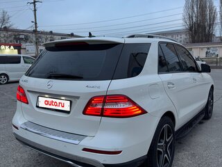2014 Mercedes-Benz M-Класс 400 III (W166), белый, 2000000 рублей, вид 4