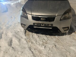 2010 Kia Rio II Рестайлинг, серый, 560000 рублей, вид 1