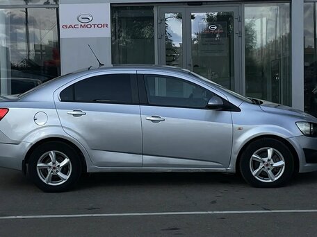 2012 Chevrolet Aveo II, серебристый, 450000 рублей, вид 5