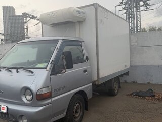 2011 Hyundai Porter, серебристый, 550000 рублей, вид 2
