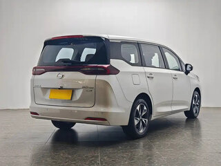 2021 GAC Trumpchi M6, белый, 1653069 рублей, вид 3