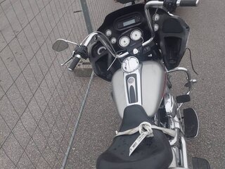 2008 Harley-Davidson CVO Road Glide, серебристый, 700000 рублей, вид 3