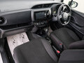 2017 Toyota Vitz III (XP130) Рестайлинг 2, белый, 879000 рублей - вид 11