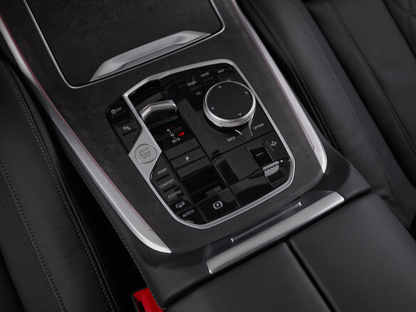 2025 BMW X7 40d I (G07) Рестайлинг, серый - вид 21