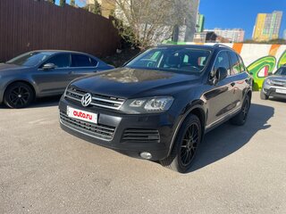 2013 Volkswagen Touareg II, чёрный, 2450000 рублей, вид 3