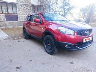 2012 Nissan Qashqai I Рестайлинг, красный, 875000 рублей, вид 2