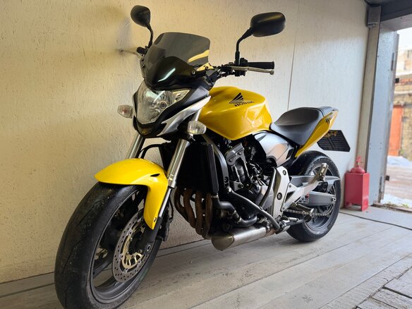 2011 Honda CB 600F Hornet, жёлтый, 540000 рублей - вид 1