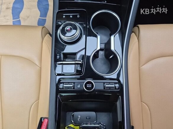 2023 Kia K5 III, серый - вид 6