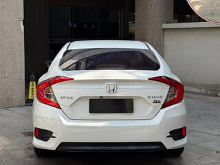 2019 Honda Civic X, белый, 1090000 рублей, вид 4