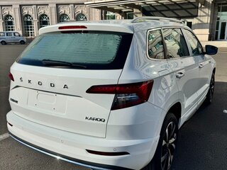 2023 Skoda Karoq DSG7 I, белый, 2700000 рублей, вид 5