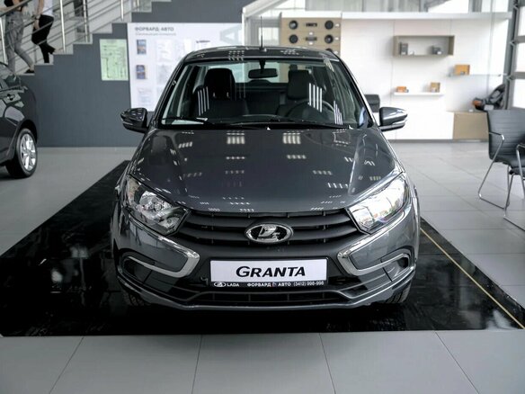 2026 Lada (ВАЗ) Granta I Рестайлинг, серый, 982000 рублей - вид 1