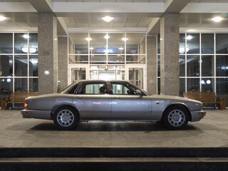 1999 Jaguar XJ II (X308), серебристый, 1200000 рублей, вид 2