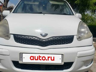 2003 Toyota FunCargo, белый, 430000 рублей, вид 4