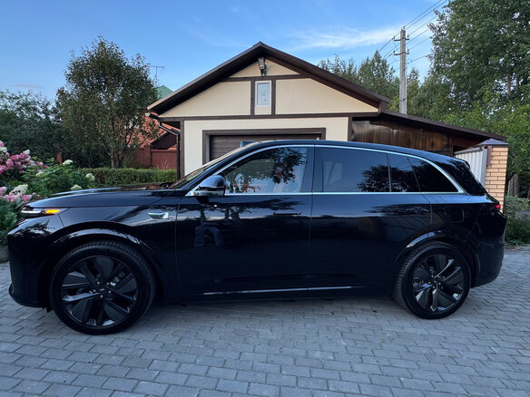 2024 Li Auto (Lixiang) L7 52.3 kWh I Рестайлинг, чёрный - вид 2
