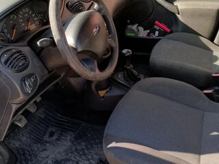 2005 Ford Focus I Рестайлинг, голубой, 160000 рублей, вид 3