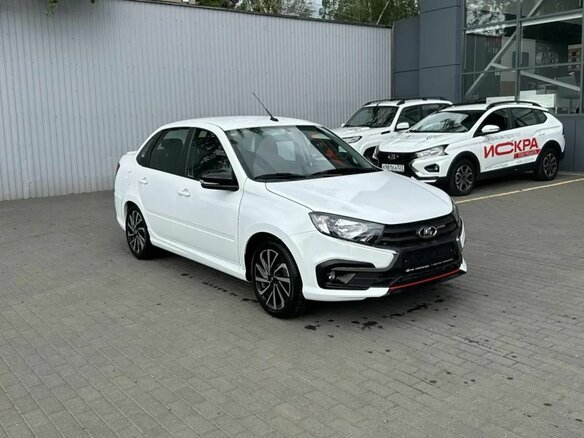 2026 Lada (ВАЗ) Granta Sport I Рестайлинг, белый, 1582000 рублей