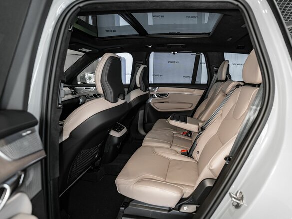 2026 Volvo XC90 B5 II Рестайлинг 2, серый, 13950000 рублей - вид 18