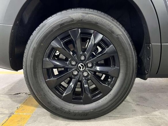 2025 Mazda CX-50, серый, 3980000 рублей - вид 6