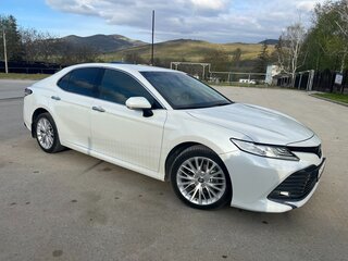 2020 Toyota Camry VIII (XV70), белый, 3050000 рублей, вид 5
