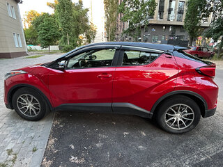 2019 Toyota C-HR I Рестайлинг, красный, 1850000 рублей, вид 3