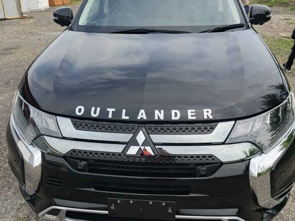 2019 Mitsubishi Outlander PHEV III Рестайлинг 3, чёрный, 3000000 рублей