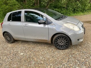 2005 Toyota Vitz II (XP90), серый, 520000 рублей, вид 4