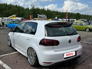 2011 Volkswagen Golf VI, белый, 999999 рублей, вид 4