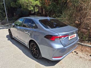 2020 Toyota Corolla XII (E210), серый, 2500000 рублей, вид 3