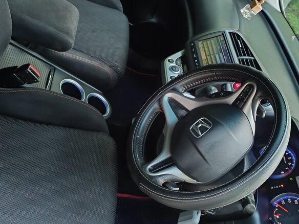 2011 Honda Stream II Рестайлинг, серебристый, 1150000 рублей - вид 12