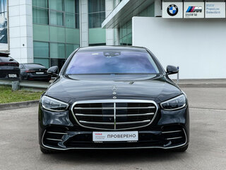 2021 Mercedes-Benz S-Класс 450 4MATIC VII (W223), чёрный, 7893217 рублей, вид 2