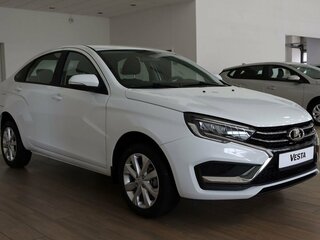 2026 Lada (ВАЗ) Vesta I Рестайлинг (NG), белый, 1785000 рублей, вид 2