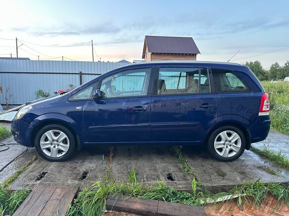 2013 Opel Zafira B Рестайлинг, синий, 980000 рублей - вид 9
