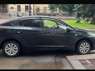 2019 Hyundai Solaris II, чёрный, 800000 рублей, вид 2