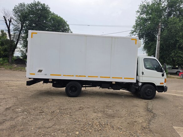 2011 Hyundai e-Mighty, белый, 1600000 рублей - вид 10