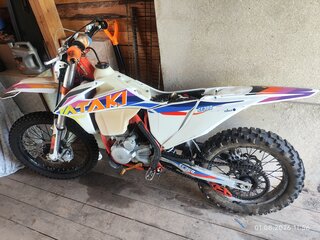 Ataki EF 300