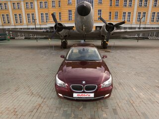 2008 BMW 5 серии 525xi V (E60/E61) Рестайлинг, красный, 1450000 рублей, вид 3