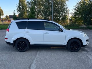 2011 Citroen C-Crosser, белый, 1450000 рублей, вид 3
