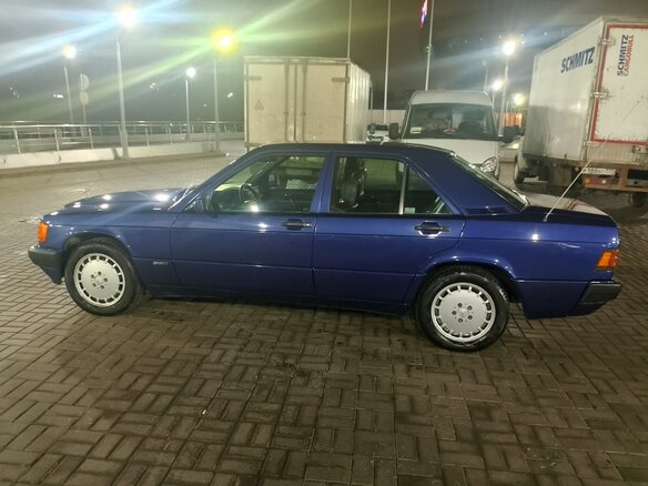 1992 Mercedes-Benz 190 (W201), синий - вид 8