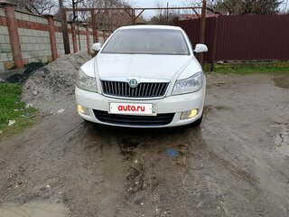 2013 Skoda Octavia II (A5) Рестайлинг, белый, 900000 рублей, вид 2
