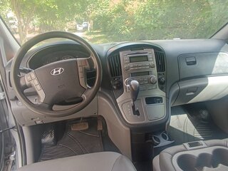 2011 Hyundai Grand Starex I, серый, 2100000 рублей, вид 5