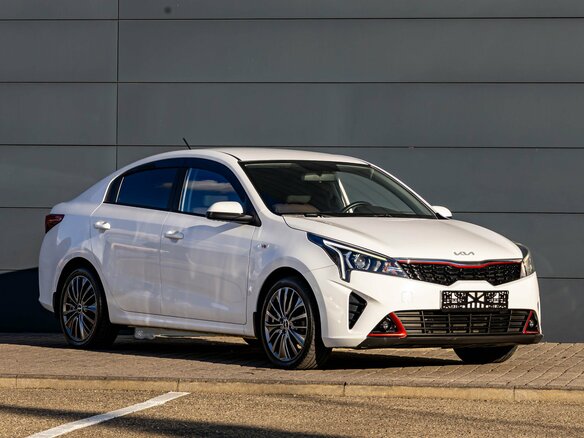 2021 Kia Rio IV Рестайлинг, белый, 1555000 рублей - вид 6