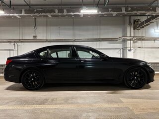 2017 BMW 7 серии Long 740Li xDrive VI (G11/G12), чёрный, 3800000 рублей, вид 2