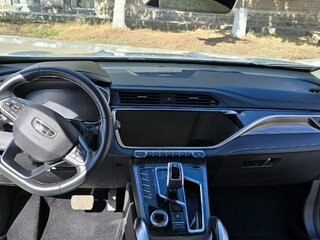 2023 Geely Atlas Pro, серый, 2100000 рублей, вид 3