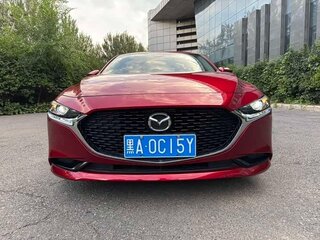 2023 Mazda 3 Axela IV (BP), красный, 1470000 рублей, вид 2