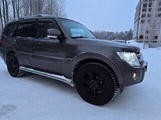 2010 Mitsubishi Pajero IV, коричневый, 2500000 рублей, вид 3